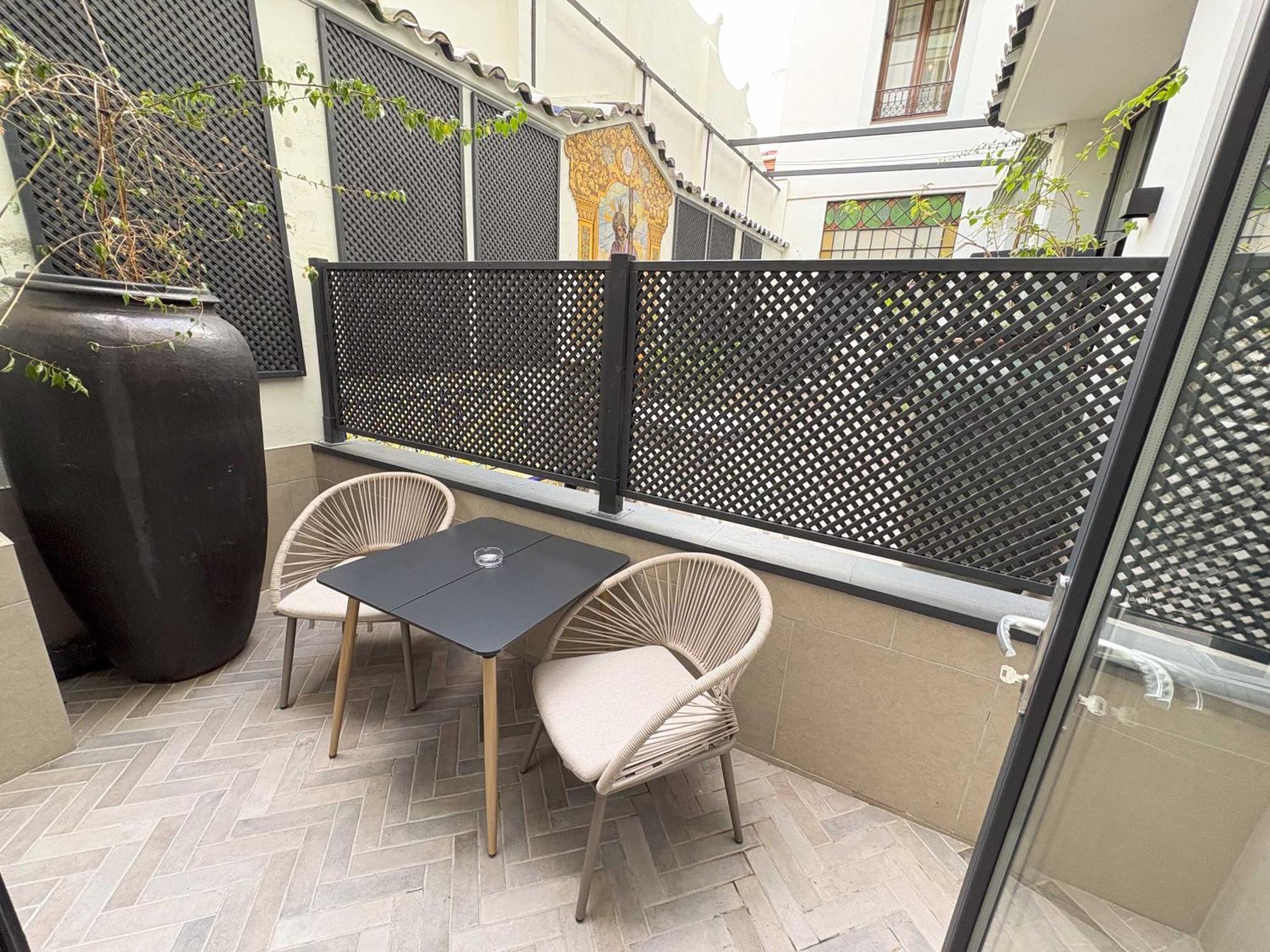 Akla Hotel Badajoz Exterior photo